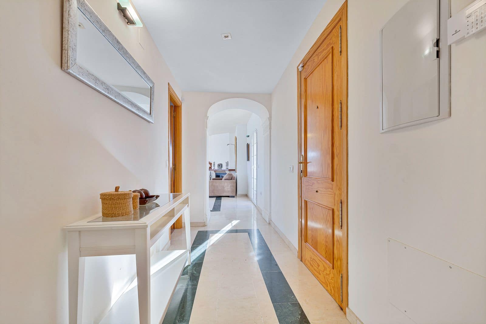 3 bedroom Penthouse for sale in Mijas Costa with pool garage - € 639,000 (Ref: 8085665)