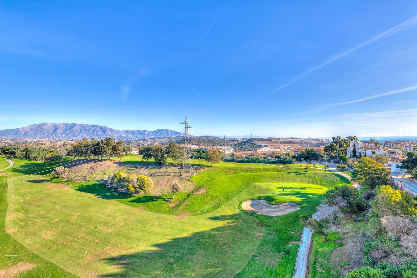 3 bedroom Penthouse for sale in Mijas Costa with pool garage - € 639,000 (Ref: 8085665)