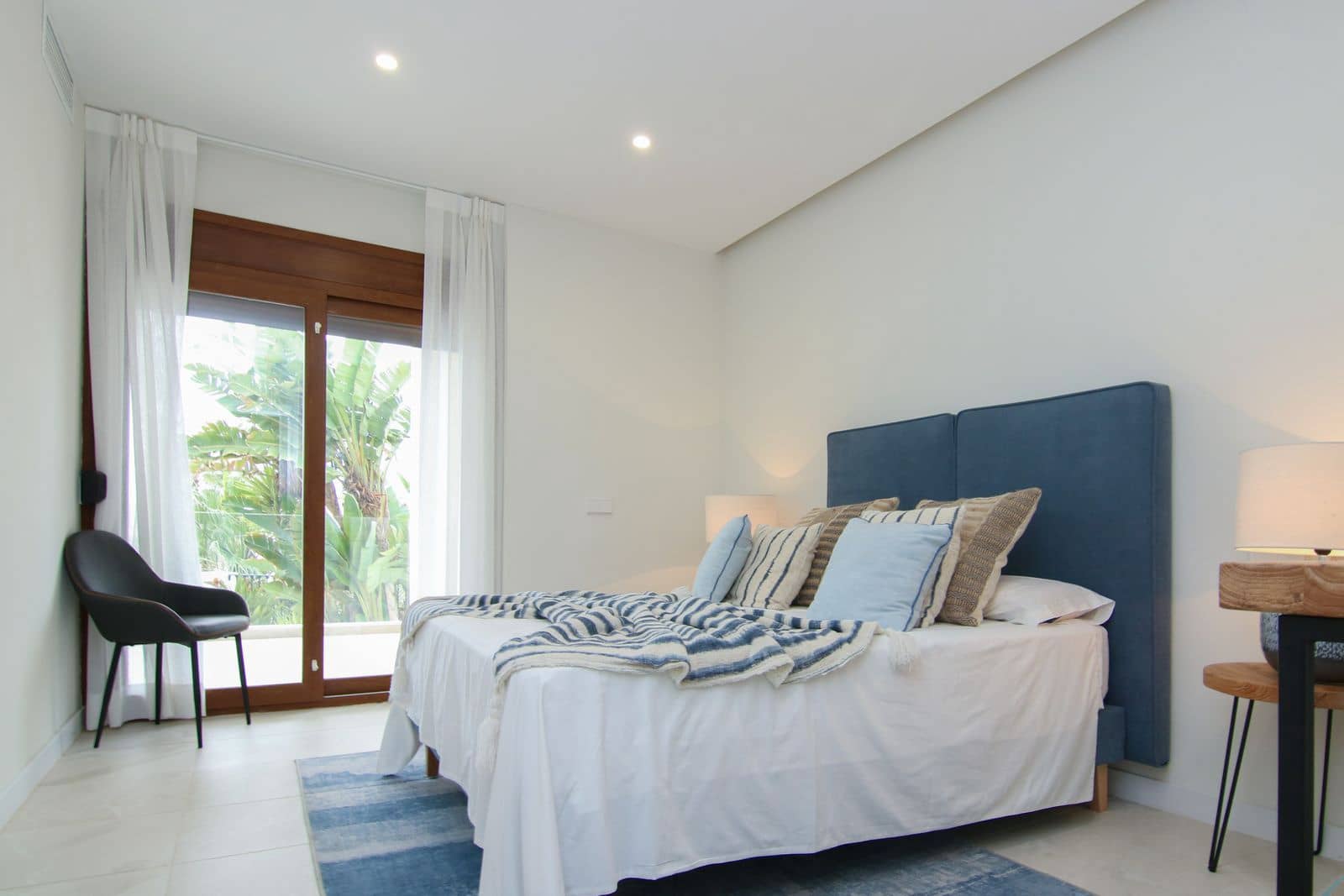 4 soveværelse Villa til salg i Calahonda med swimmingpool garage - € 890.000 (Ref: 8093838)