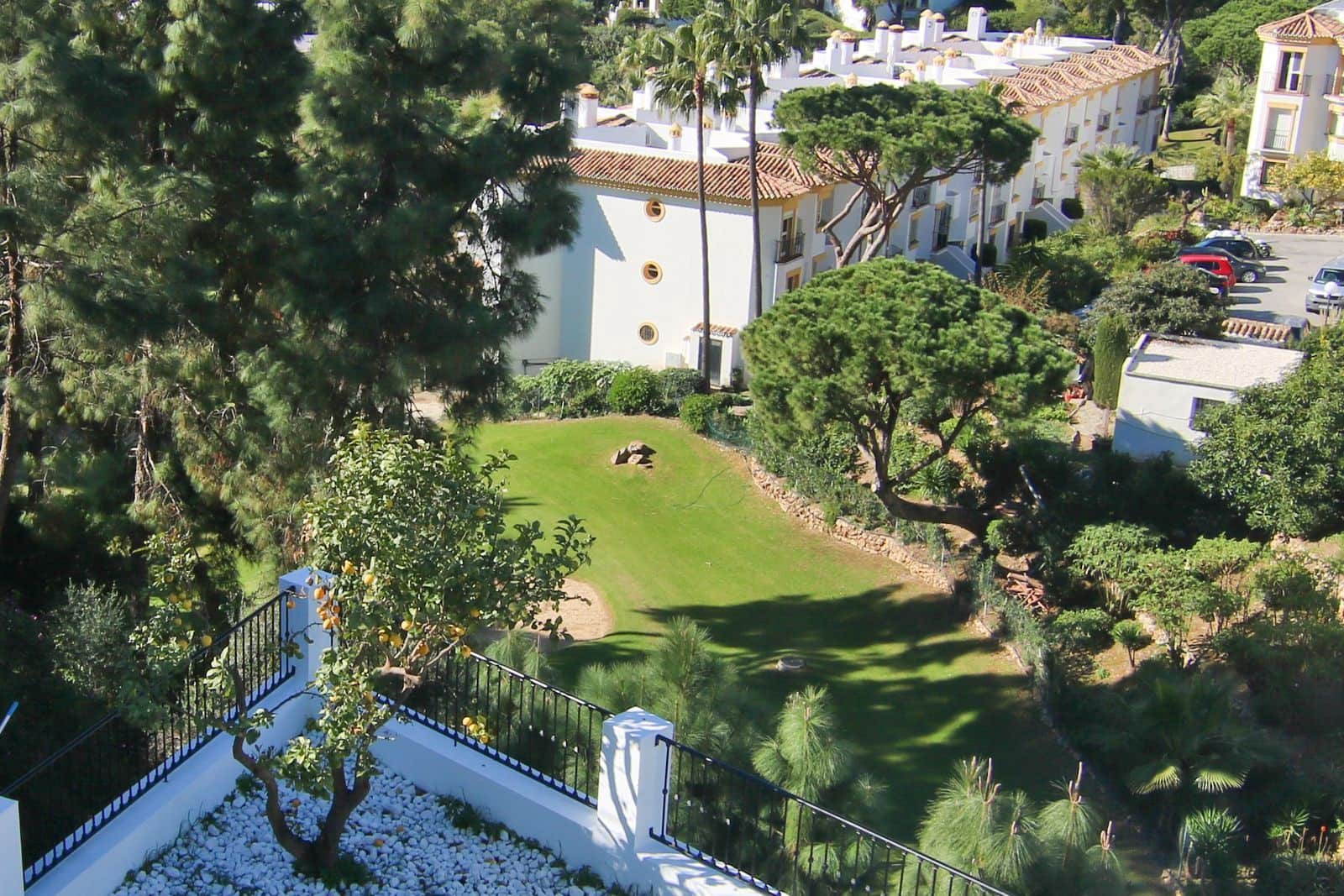 4 soveværelse Villa til salg i Calahonda med swimmingpool garage - € 890.000 (Ref: 8093838)