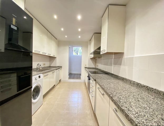 3 sovrum Lägenhet till salu i Elviria, Marbella med pool garage - 499 000 € (Ref: 8099584)