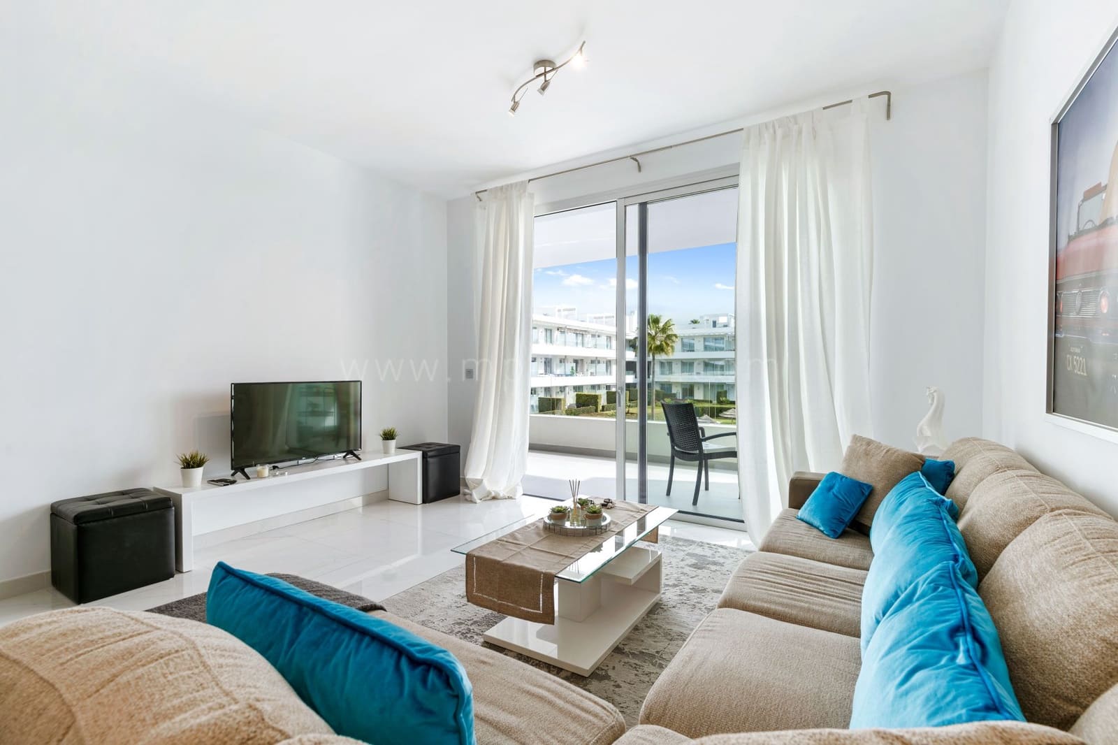 2 soverom Leilighet til salgs i Bel-Air med svømmebasseng garasje - € 399 000 (Ref: 8101590)