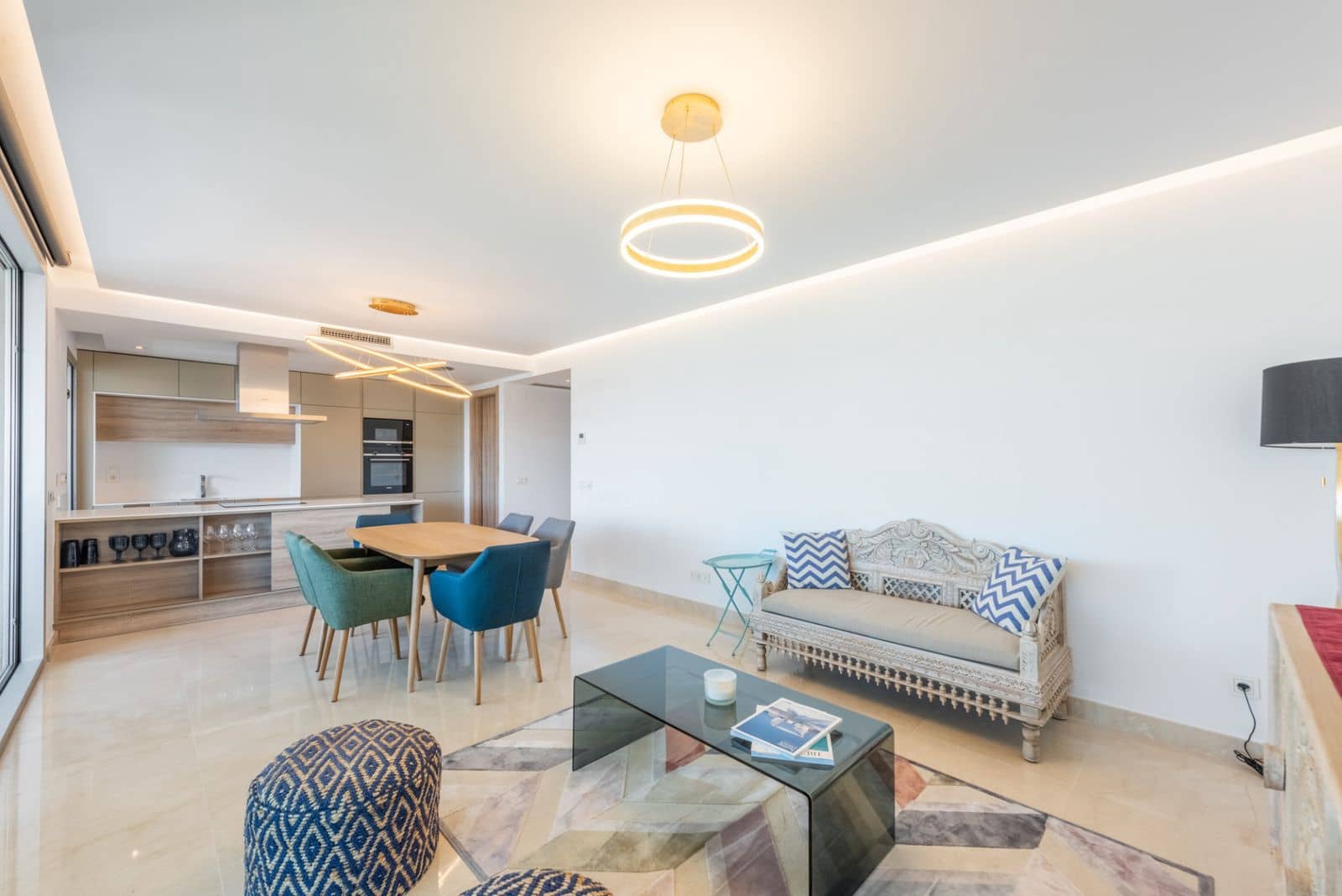 3 quarto Apartamento para venda em Benahavis com piscina garagem - 665 000 € (Ref: 8101893)