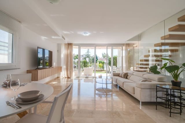 4 Zimmer Haus zu verkaufen in Calahonda, Mijas mit Pool Garage - 649.000 € (Ref: 8124950)