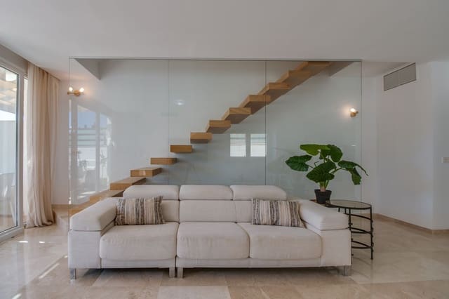 4 Zimmer Haus zu verkaufen in Calahonda, Mijas mit Pool Garage - 649.000 € (Ref: 8124950)