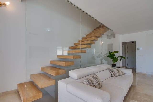 4 Zimmer Haus zu verkaufen in Calahonda, Mijas mit Pool Garage - 649.000 € (Ref: 8124950)