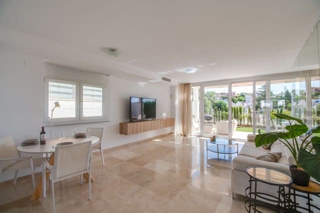 4 Zimmer Haus zu verkaufen in Calahonda, Mijas mit Pool Garage - 649.000 € (Ref: 8124950)