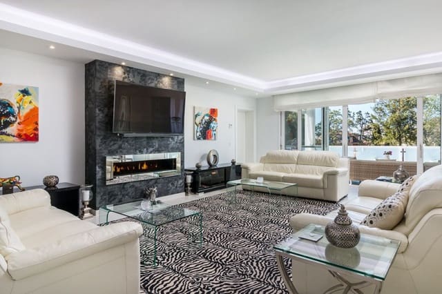 4 chambre Villa/Maison à vendre à Guadalmina Alta, Marbella avec piscine garage - 1 595 000 € (Ref: 8125046)