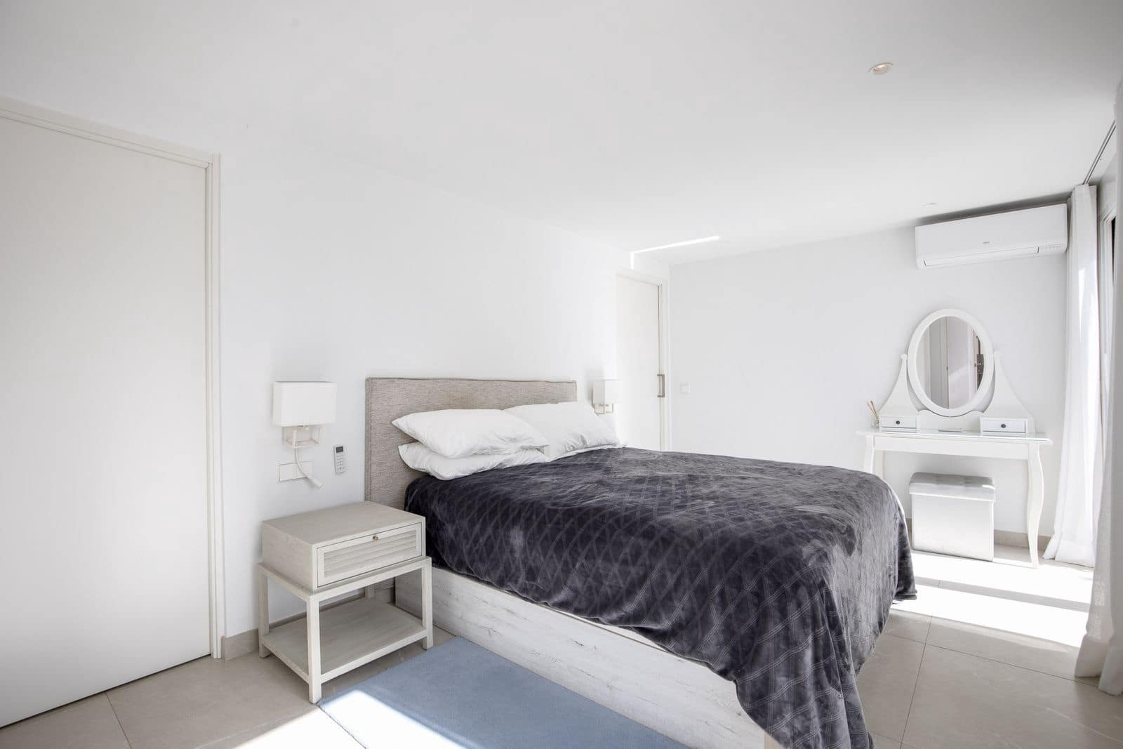 4 sovrum Villa till salu i Guadalmina med pool garage - 1 595 000 € (Ref: 8125046)