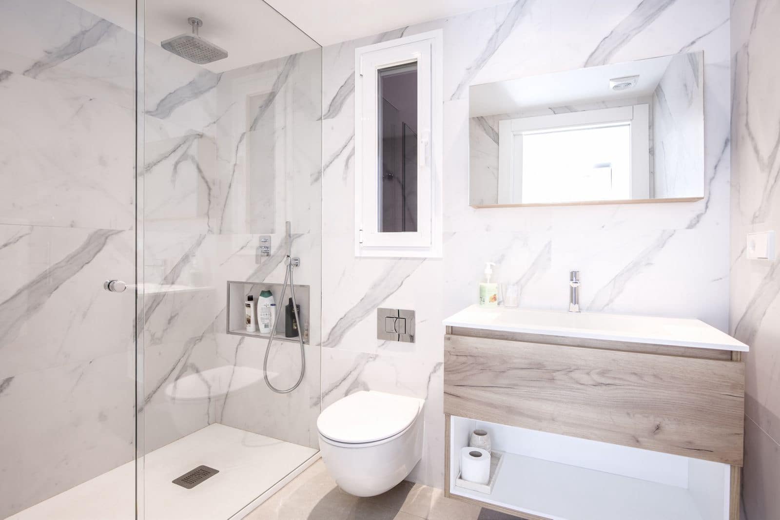 4 sovrum Villa till salu i Guadalmina med pool garage - 1 595 000 € (Ref: 8125046)