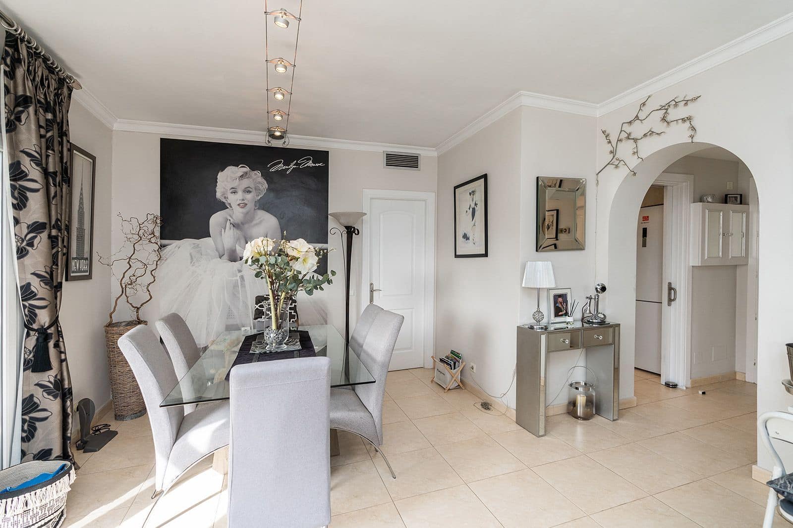 2 bedroom Beach Apartment for sale in New Golden Mile with pool garage - € 745,000 (Ref: 8130518)