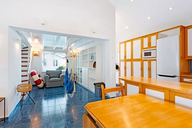 3 chambre Penthouse à vendre à Nueva Andalucia, Marbella avec piscine garage - 499 000 € (Ref: 8139551)