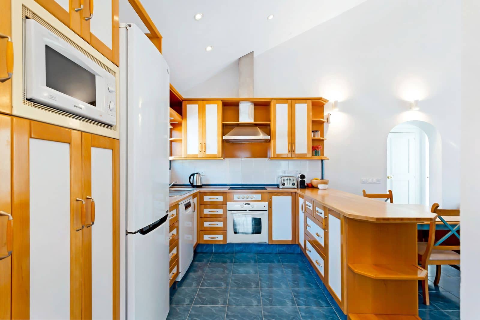 3 soverom Penthouse til salgs i Nueva Andalucia med svømmebasseng garasje - € 499 000 (Ref: 8139551)