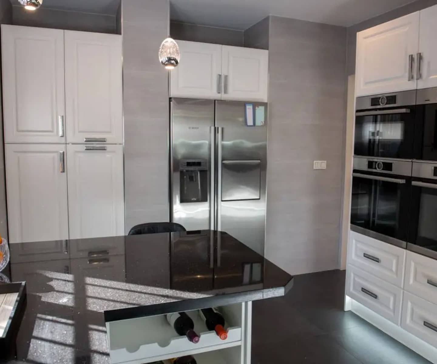 4 soveværelse Villa til salg i Marbesa med swimmingpool garage - € 1.695.000 (Ref: 8139563)