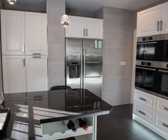 4 soverom Villa til salgs i Marbesa, Marbella med svømmebasseng garasje - € 1 695 000 (Ref: 8139563)