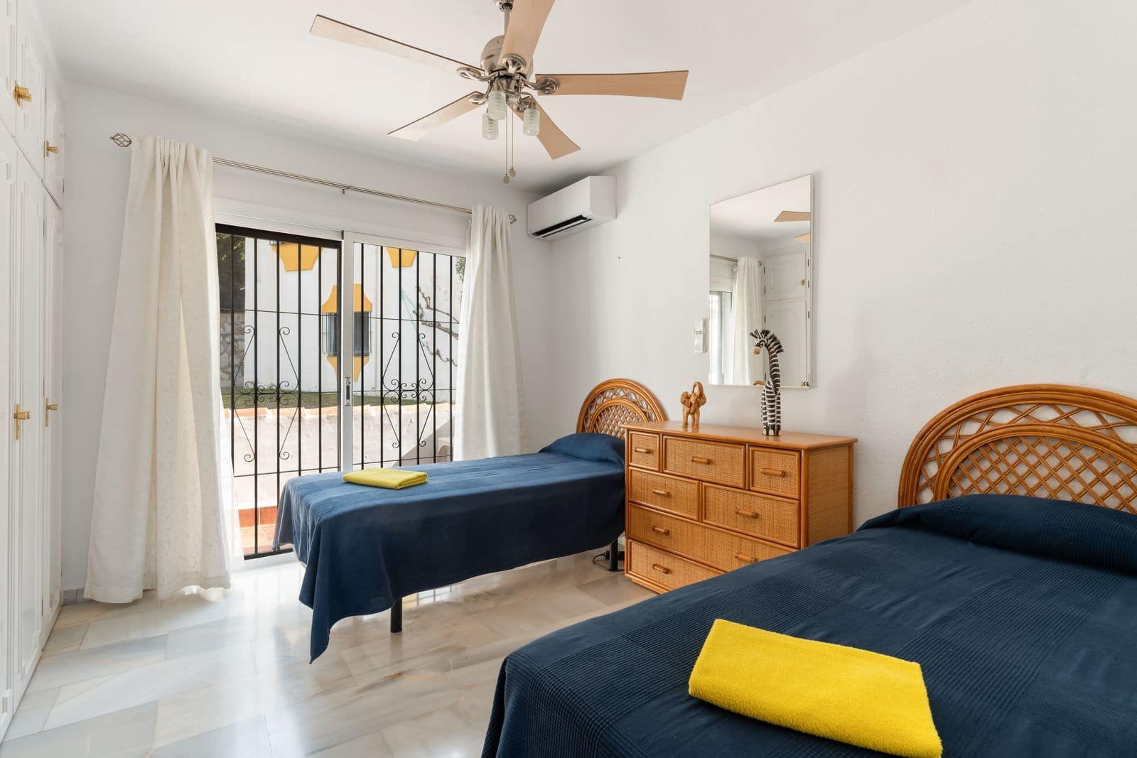 3 soverom Hus til salgs i Calahonda med svømmebasseng garasje - € 499 000 (Ref: 8169288)