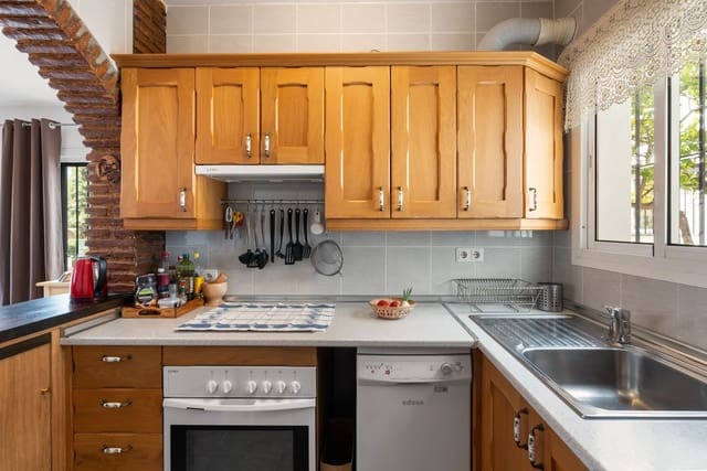 3 chambre Maison de Ville à vendre à Calahonda, Mijas avec piscine garage - 499 000 € (Ref: 8169288)