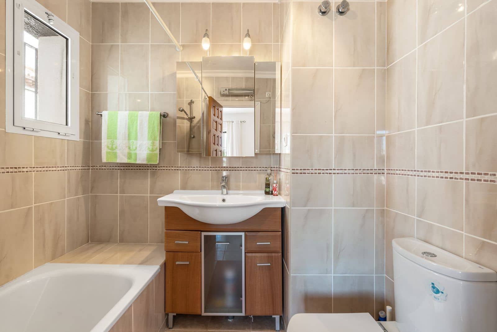 3 soverom Hus til salgs i Calahonda med svømmebasseng garasje - € 499 000 (Ref: 8169288)