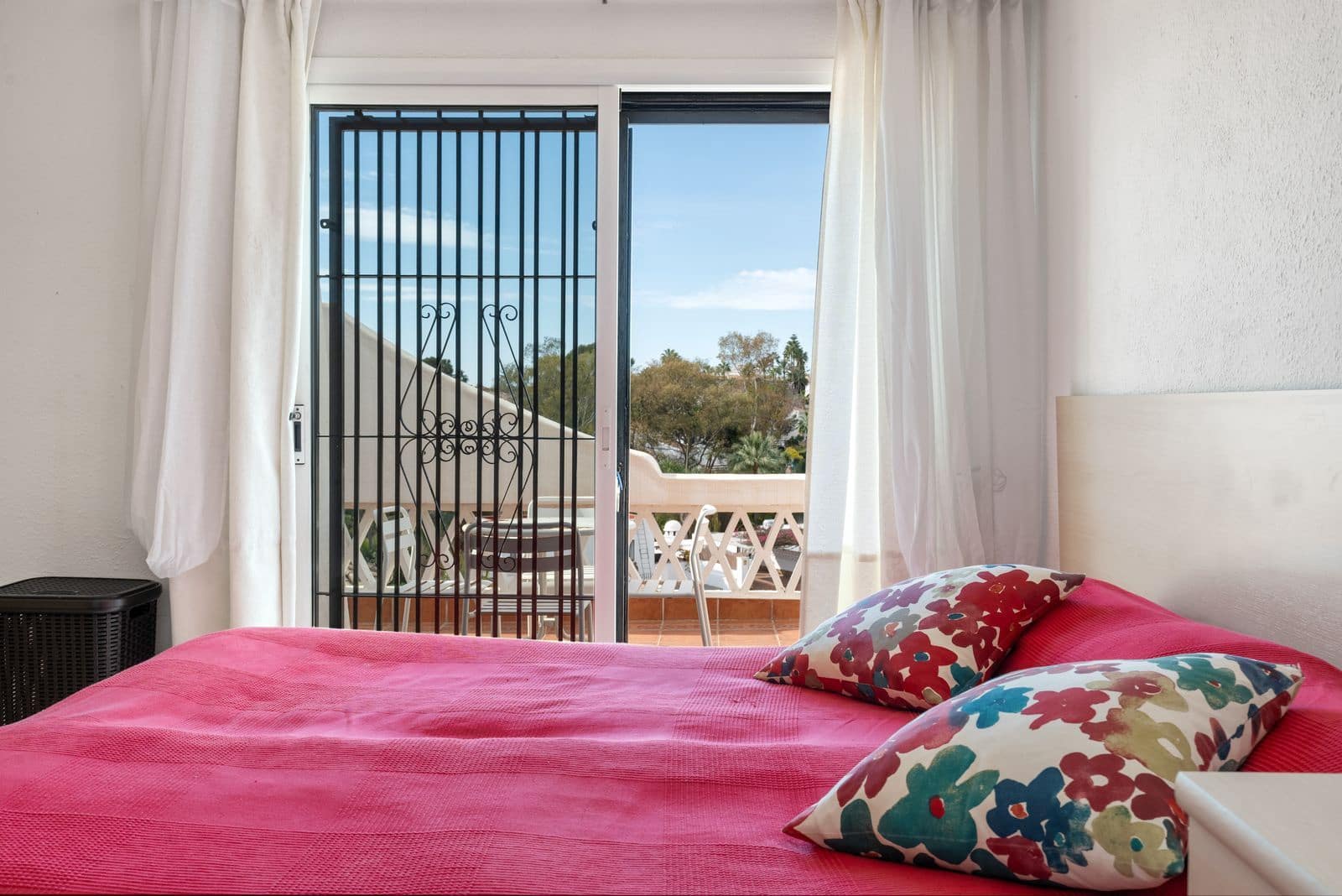 3 soverom Hus til salgs i Calahonda med svømmebasseng garasje - € 499 000 (Ref: 8169288)