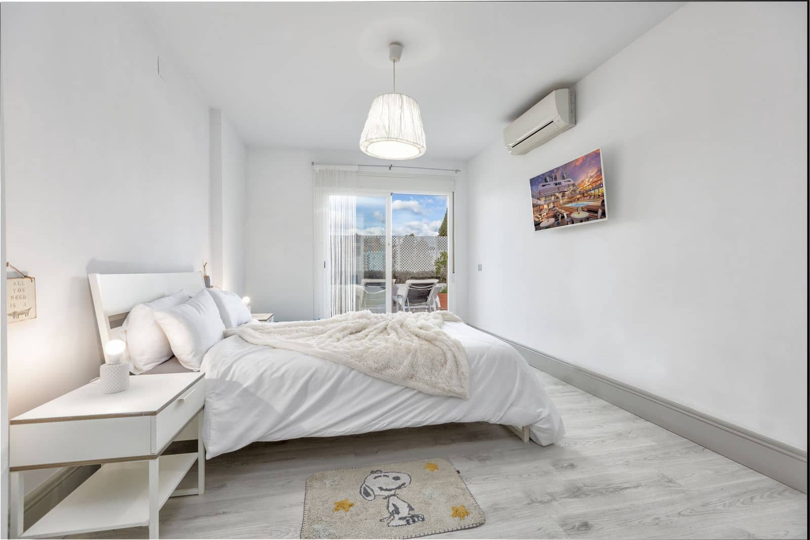 2 soveværelse Lejlighed til salg i Nueva Andalucia med swimmingpool garage - € 600.000 (Ref: 8173724)