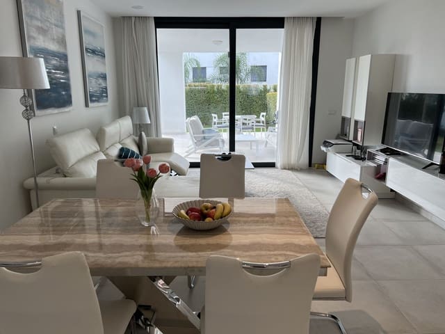 2 soverom Leilighet til salgs i El Paraiso, Estepona med svømmebasseng garasje - € 465 000 (Ref: 8176186)