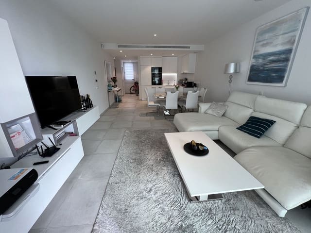 2 soverom Leilighet til salgs i El Paraiso, Estepona med svømmebasseng garasje - € 465 000 (Ref: 8176186)