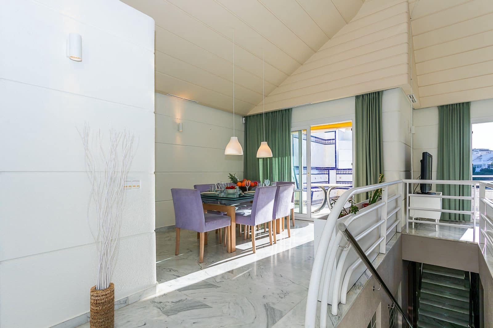 4 soveværelse Byhus til salg i Calahonda med swimmingpool garage - € 545.000 (Ref: 8176283)