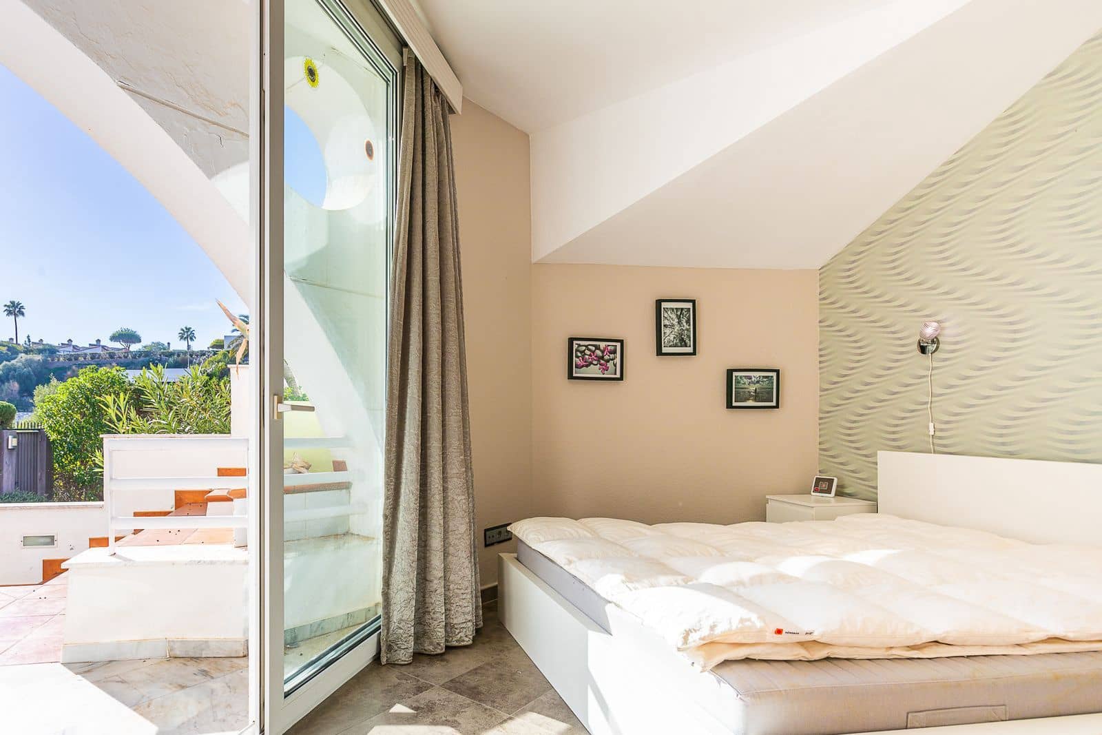 4 soveværelse Byhus til salg i Calahonda med swimmingpool garage - € 545.000 (Ref: 8176283)