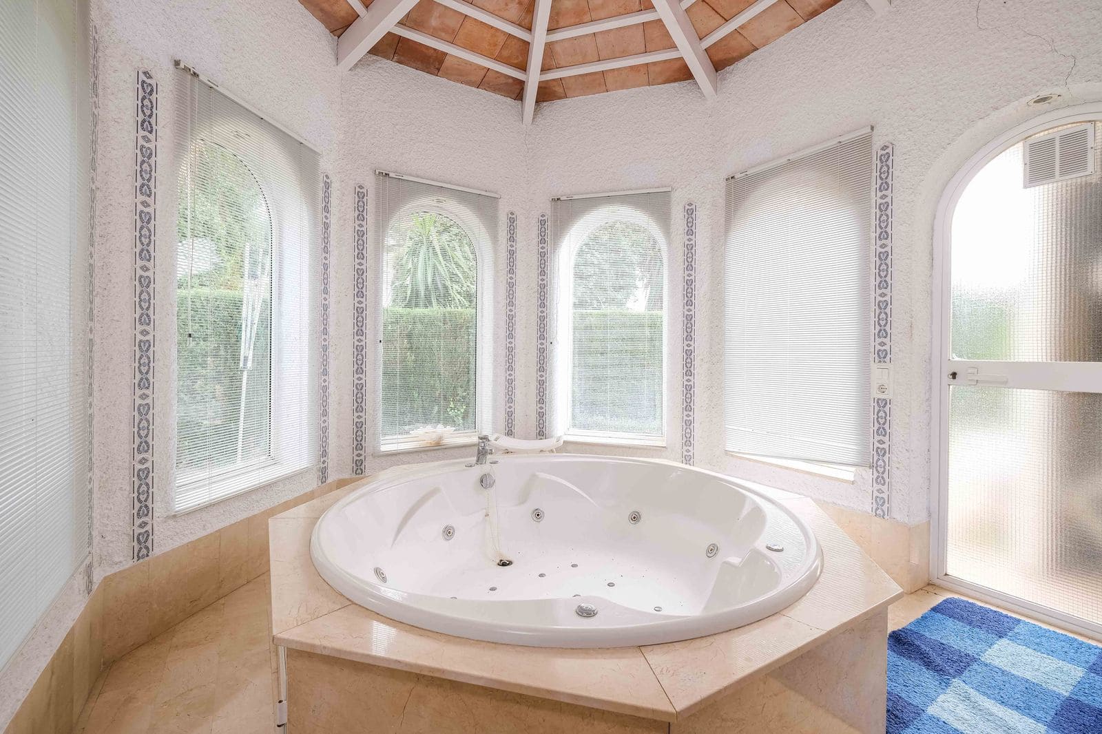 3 soveværelse Villa til salg i La Capellania med swimmingpool garage - € 1.450.000 (Ref: 8185235)