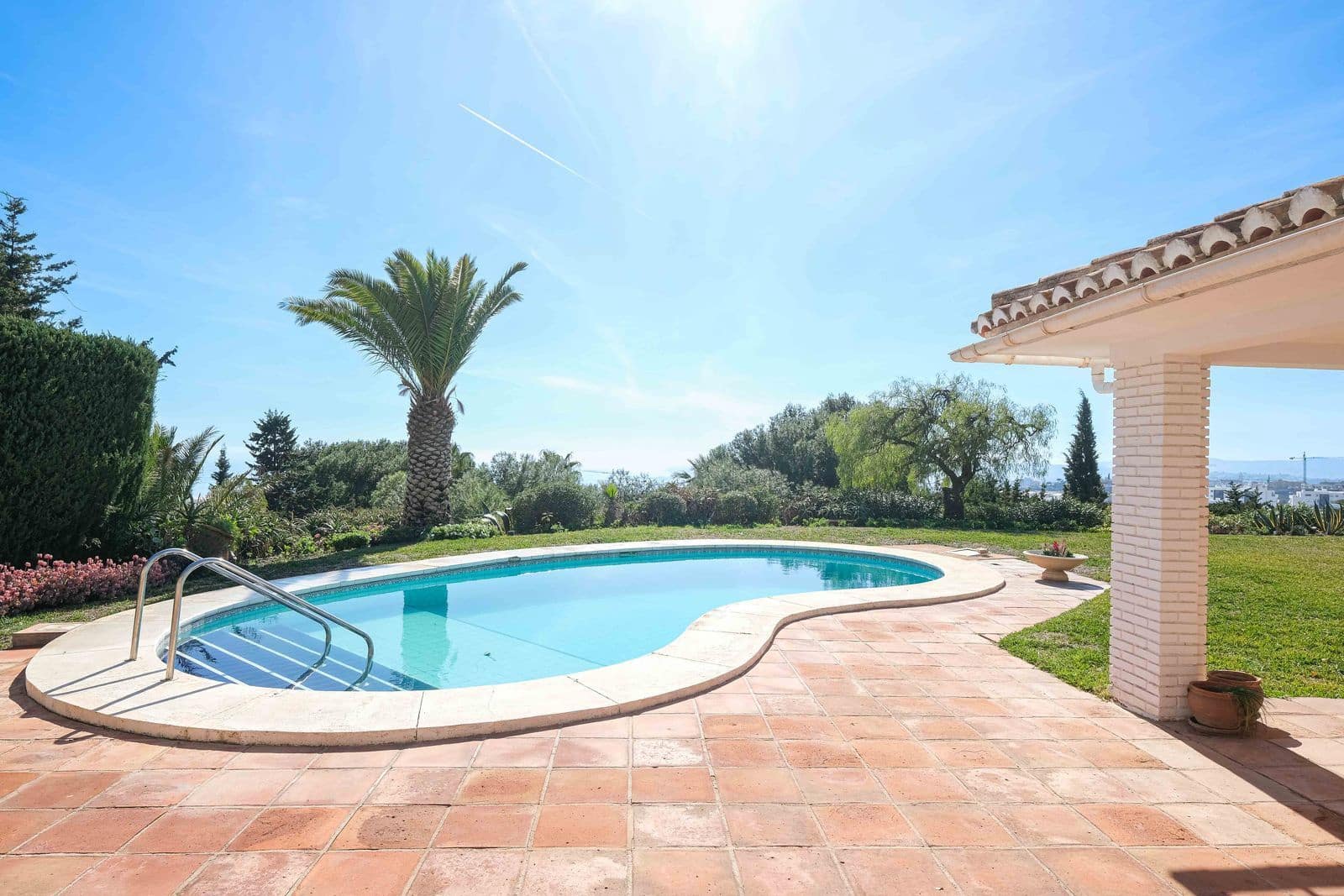 3 soveværelse Villa til salg i La Capellania med swimmingpool garage - € 1.450.000 (Ref: 8185235)