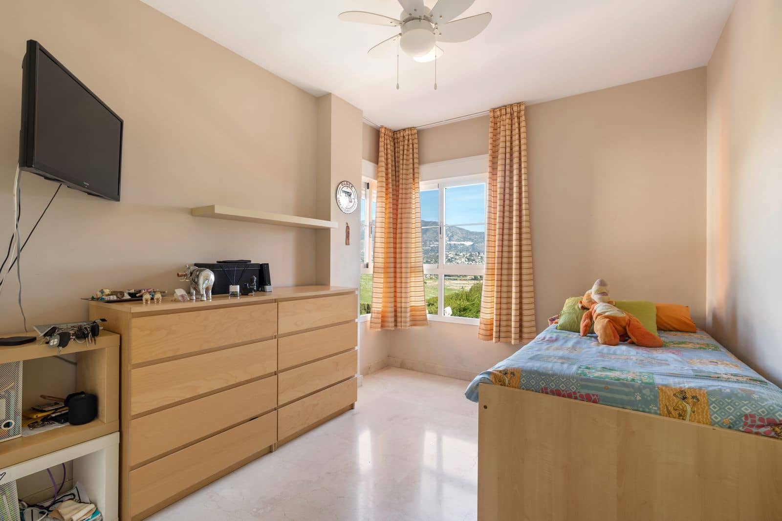 3 sovrum Villa till salu i Mijas Costa med pool garage - 775 000 € (Ref: 8205414)