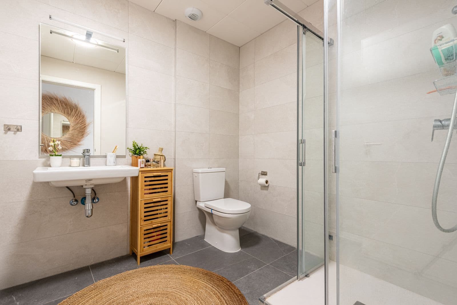 2 chambre Appartement à vendre à Estepona avec piscine garage - 320 000 € (Ref: 8205417)