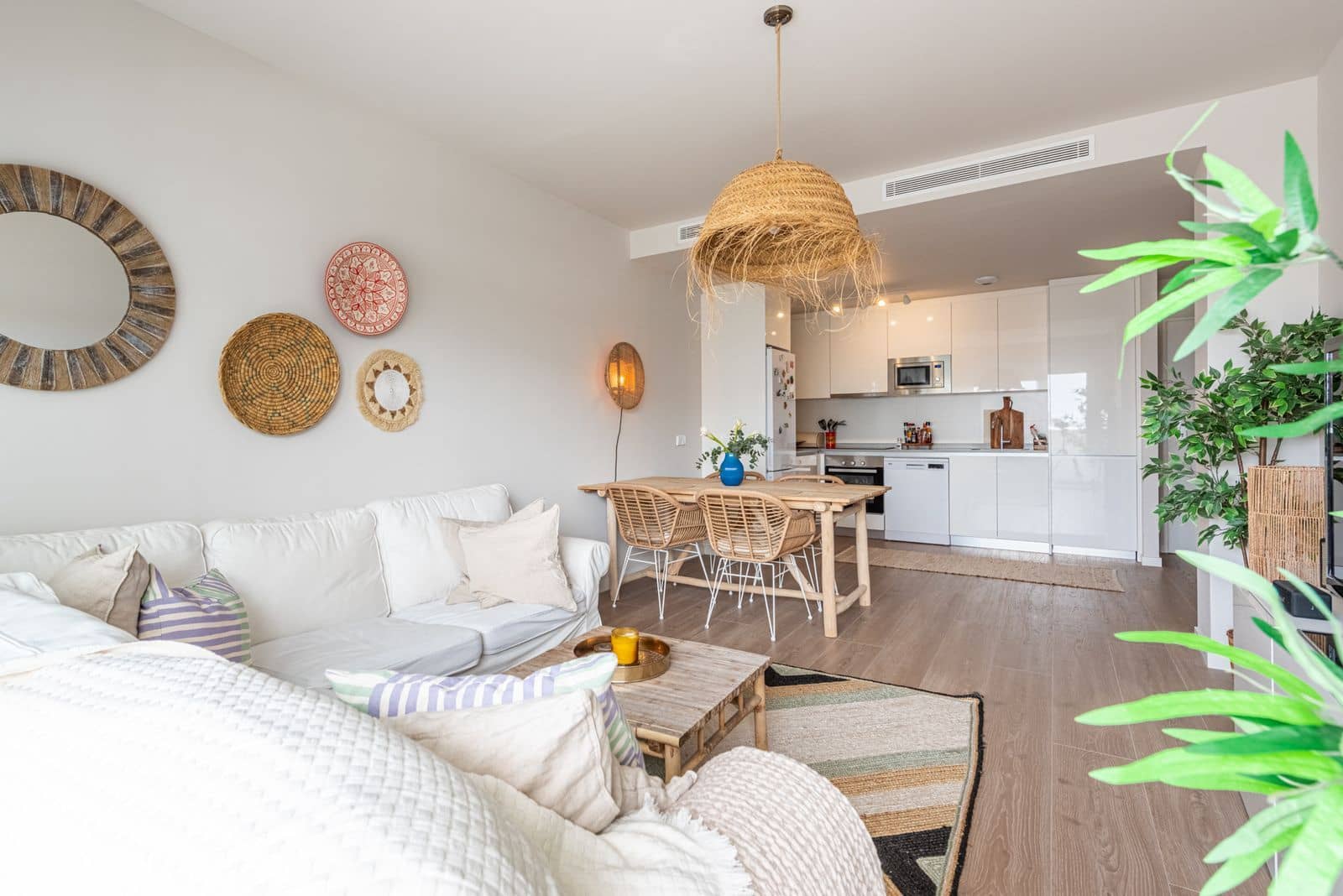 2 chambre Appartement à vendre à Estepona avec piscine garage - 320 000 € (Ref: 8205417)