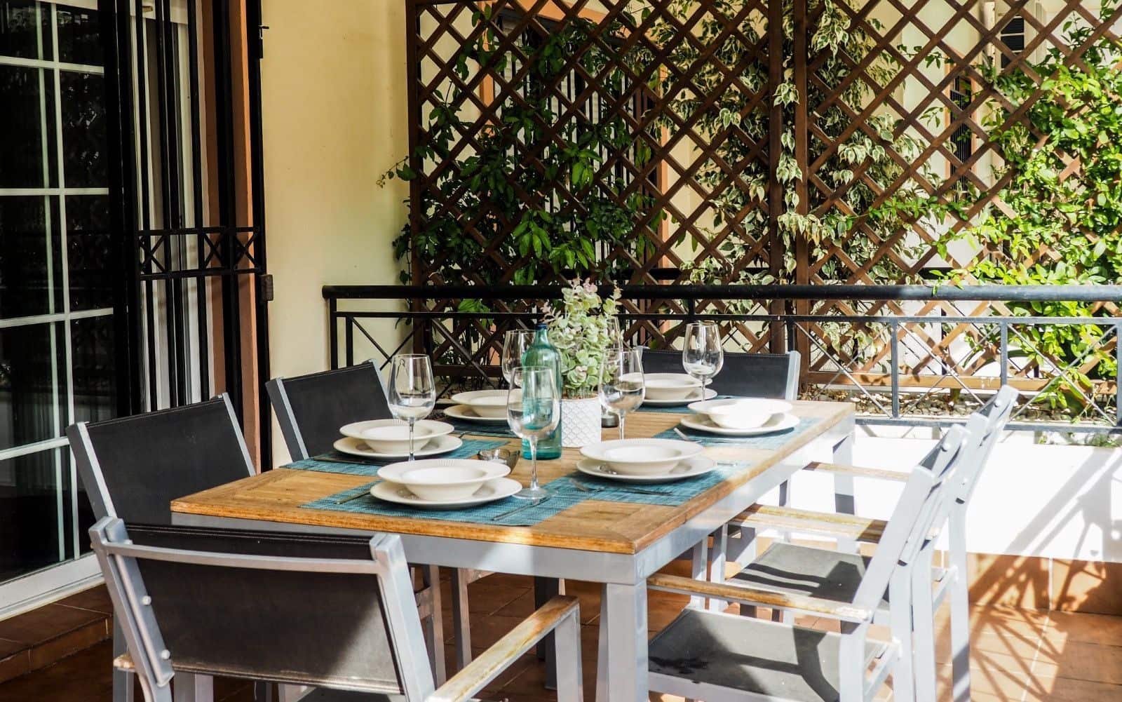 2 soveværelse Lejlighed til salg i Nueva Andalucia med swimmingpool garage - € 390.000 (Ref: 8210207)