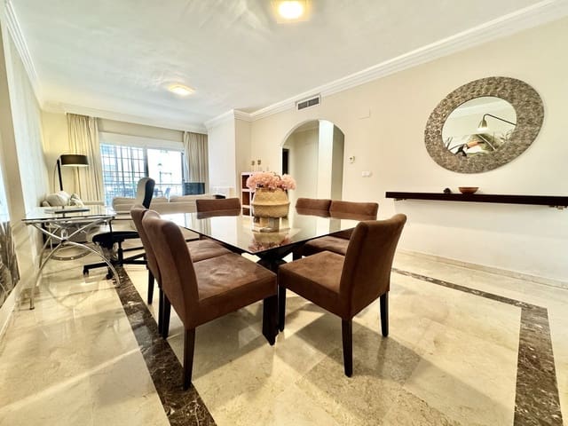 2 sypialnia Apartament na sprzedaż w Nueva Andalucia, Marbella z basenem garażem - 390 000 € (Ref: 8210207)