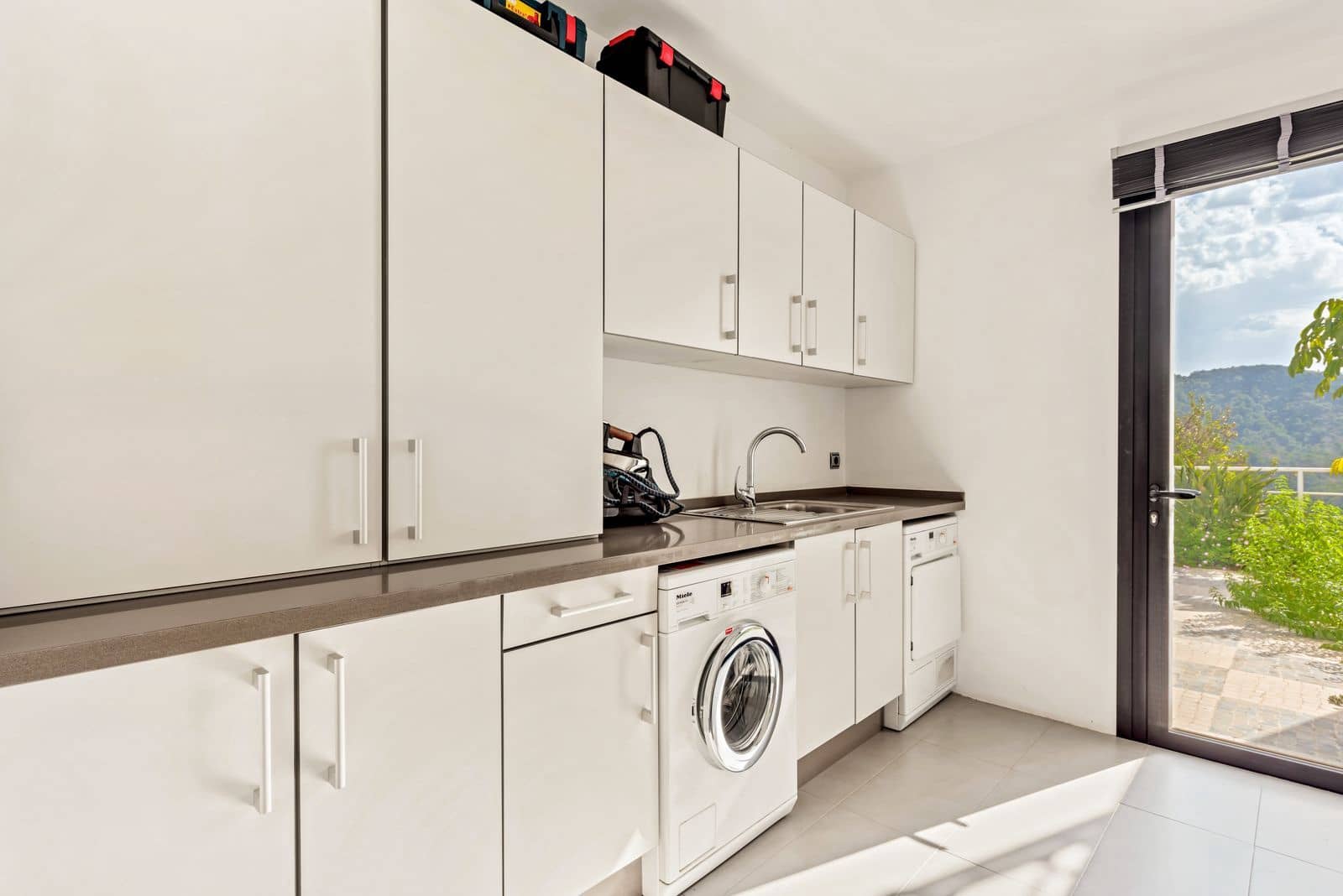 5 soveværelse Villa til salg i Benahavis med swimmingpool garage - € 2.200.000 (Ref: 8212141)