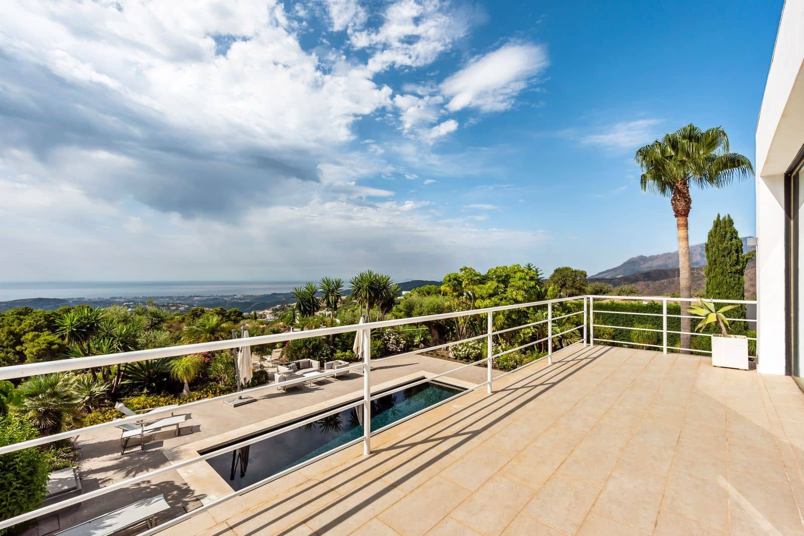 5 soveværelse Villa til salg i Benahavis med swimmingpool garage - € 2.200.000 (Ref: 8212141)