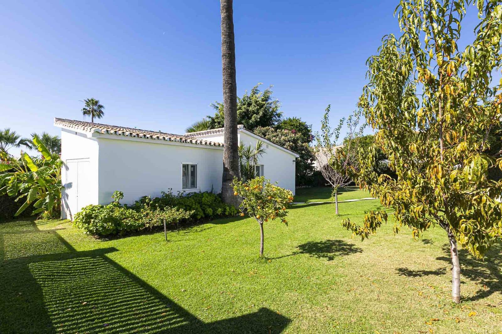 5 soveværelse Villa til salg i San Pedro de Alcantara med swimmingpool garage - € 1.975.000 (Ref: 8214837)