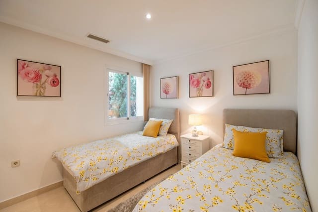 3 soverom Penthouse til salgs i La Quinta, Benahavís med svømmebasseng garasje - € 475 000 (Ref: 8215217)