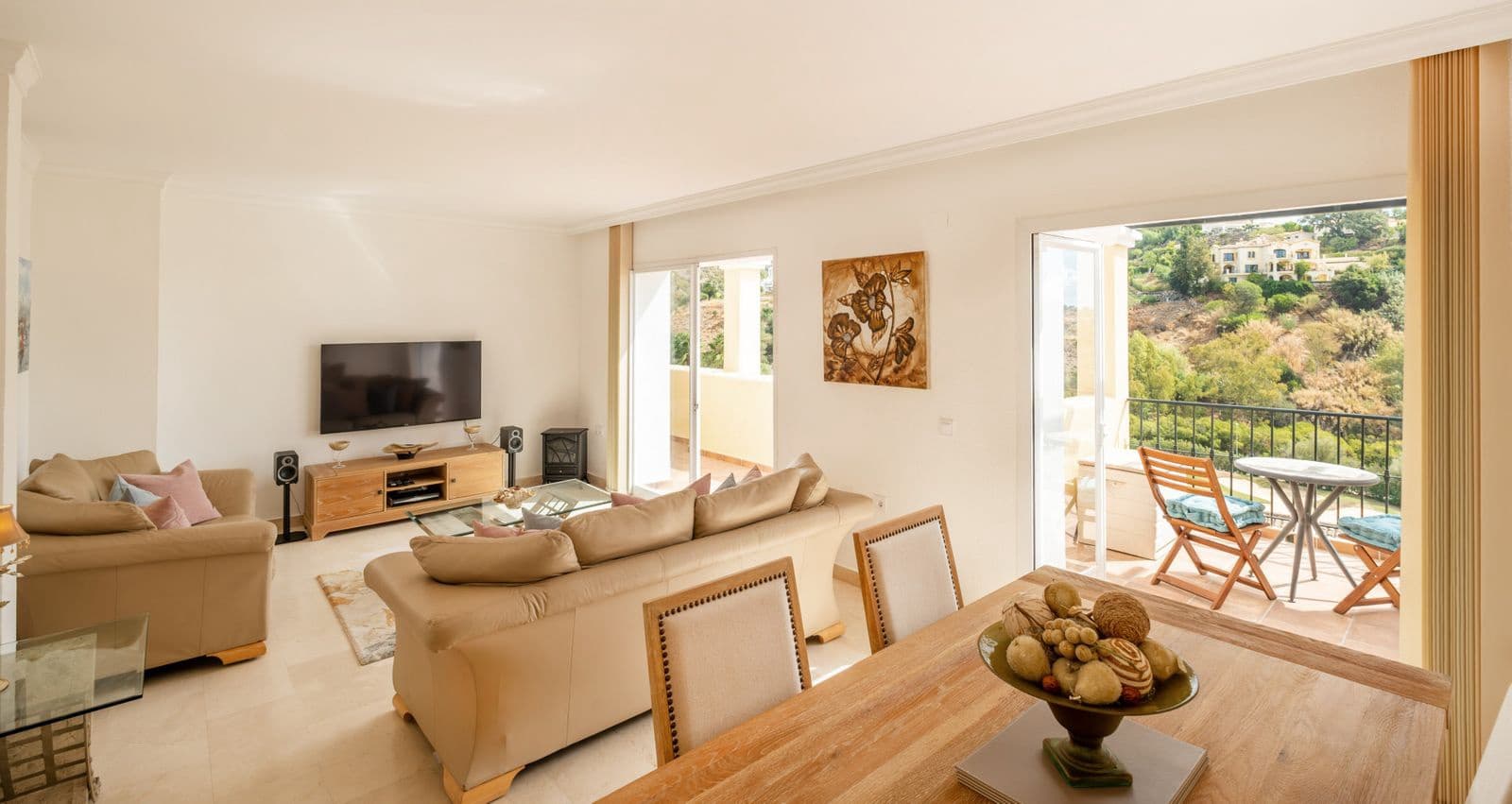 3 makuuhuone Kattohuoneisto myytävänä paikassa La Quinta mukana uima-altaan 
autotalli - 475 000 € (Ref: 8215217)