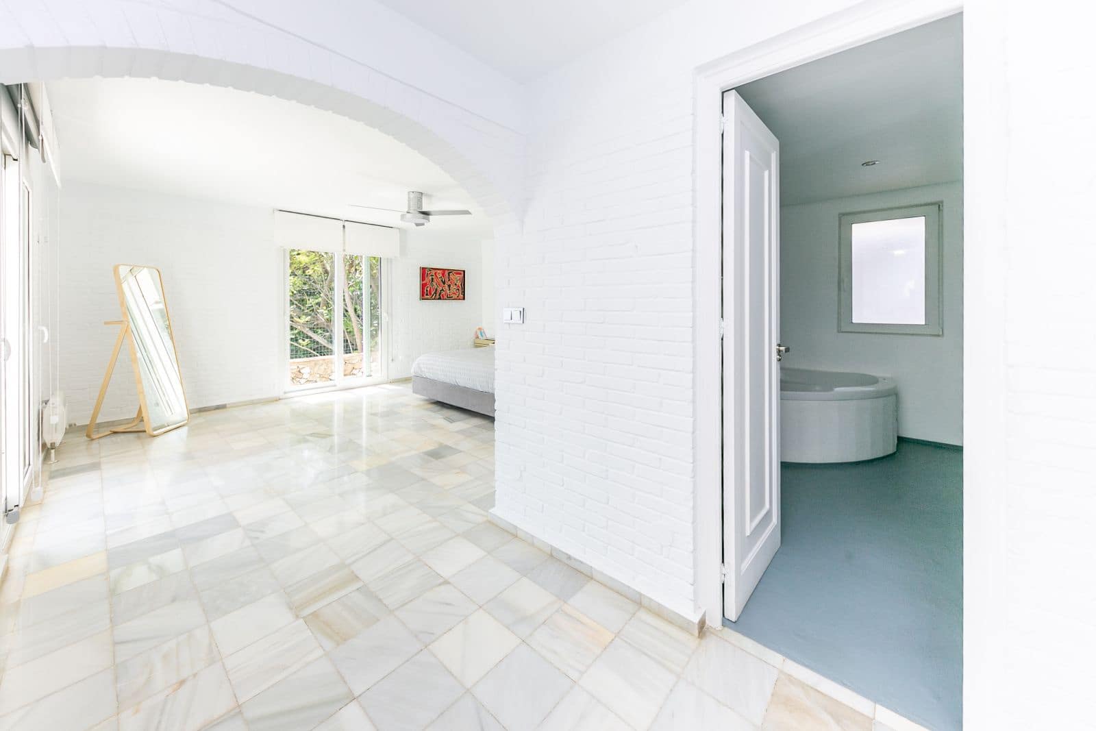 3 sypialnia Willa na sprzedaż w Benalmadena Costa z basenem garażem - 1 500 000 € (Ref: 8254752)