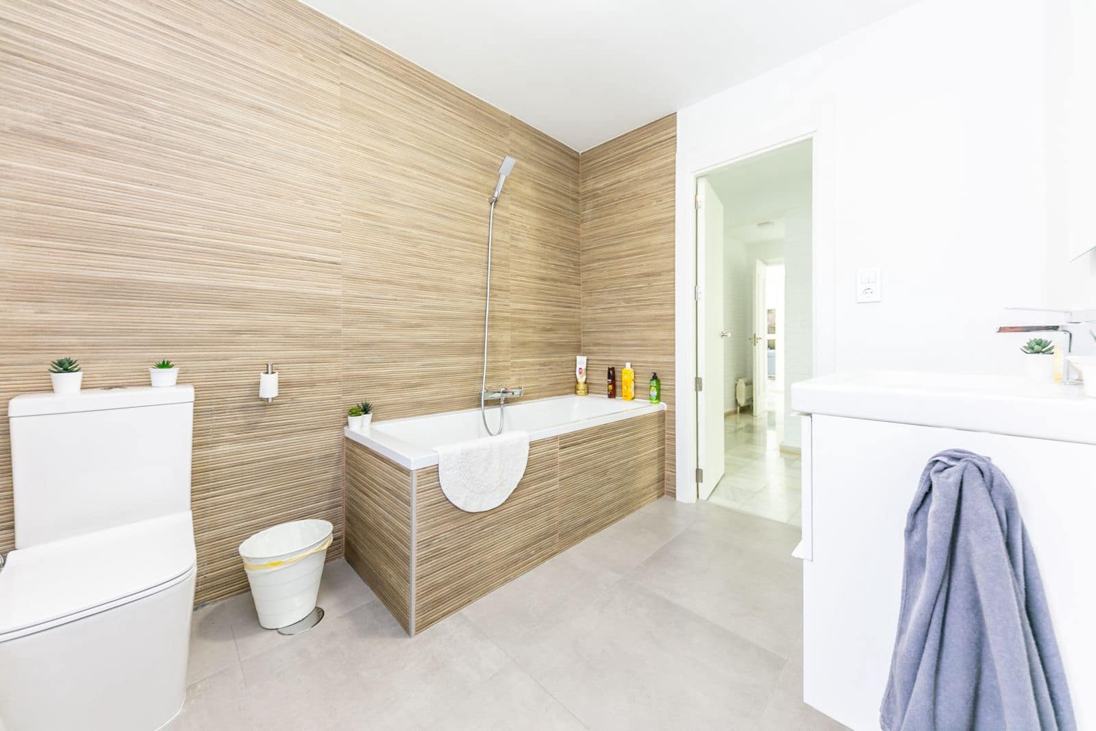 3 sypialnia Willa na sprzedaż w Benalmadena Costa z basenem garażem - 1 500 000 € (Ref: 8254752)