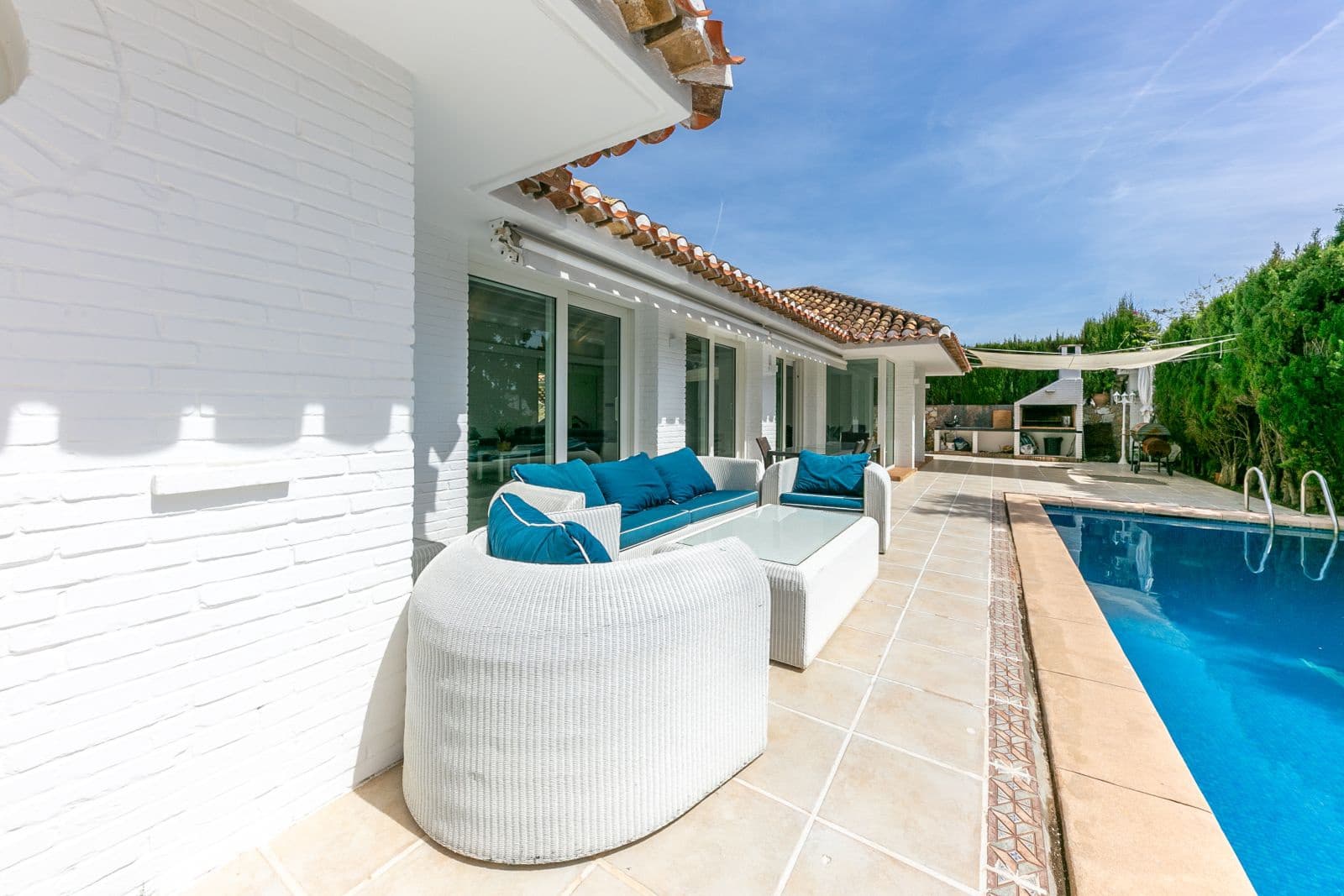 3 sypialnia Willa na sprzedaż w Benalmadena Costa z basenem garażem - 1 500 000 € (Ref: 8254752)