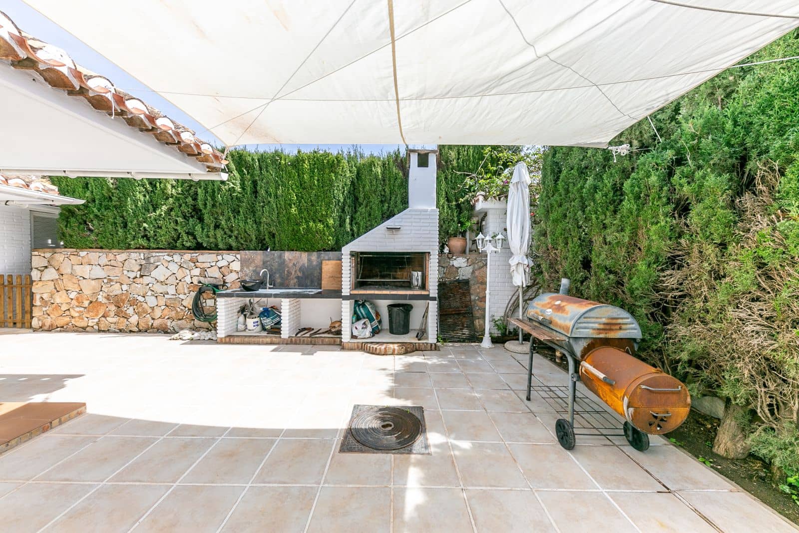 3 sypialnia Willa na sprzedaż w Benalmadena Costa z basenem garażem - 1 500 000 € (Ref: 8254752)