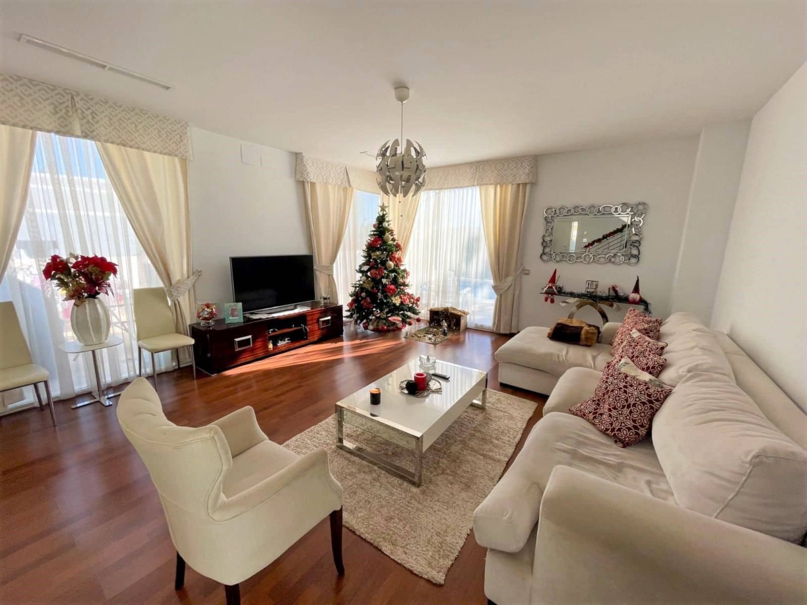 4 soveværelse Villa til salg i La Cala Golf med swimmingpool garage - € 749.000 (Ref: 8254782)