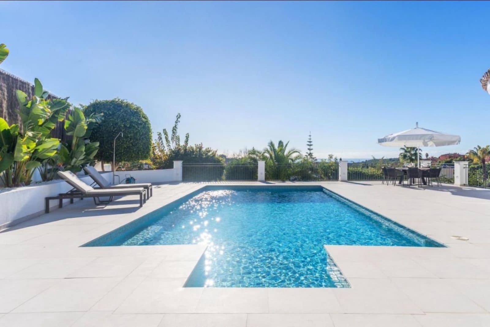 5 soveværelse Villa til salg i Benahavis med swimmingpool garage - € 2.995.000 (Ref: 8299495)