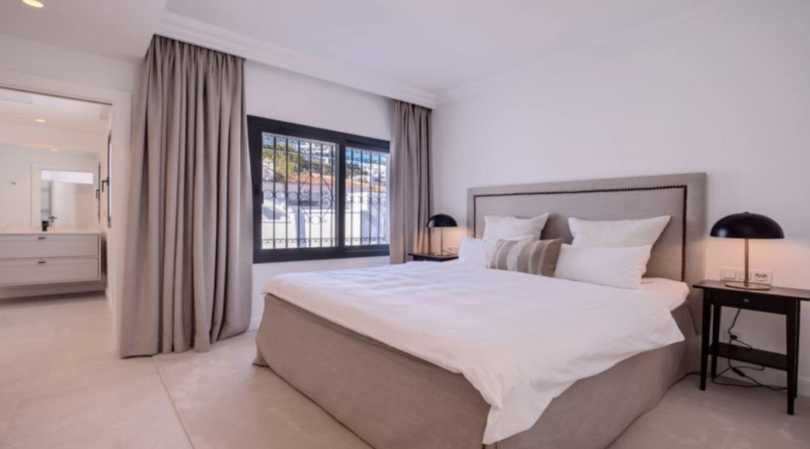 5 soveværelse Villa til salg i Benahavis med swimmingpool garage - € 2.995.000 (Ref: 8299495)