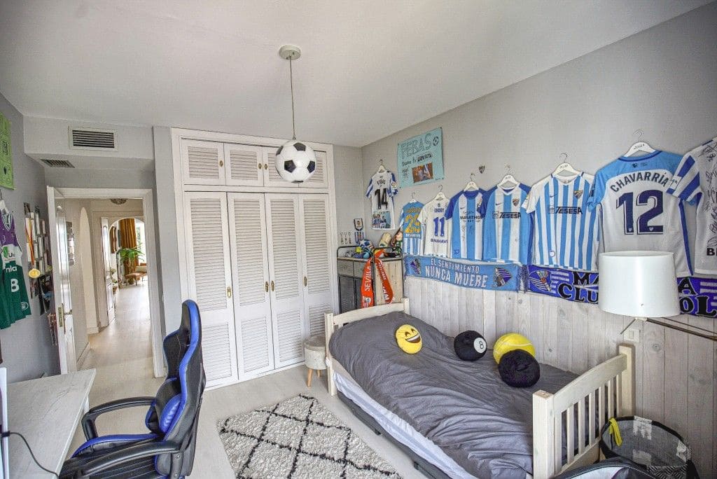 2 chambre Appartement de Plage à vendre à Estepona avec piscine garage - 825 000 € (Ref: 8307709)