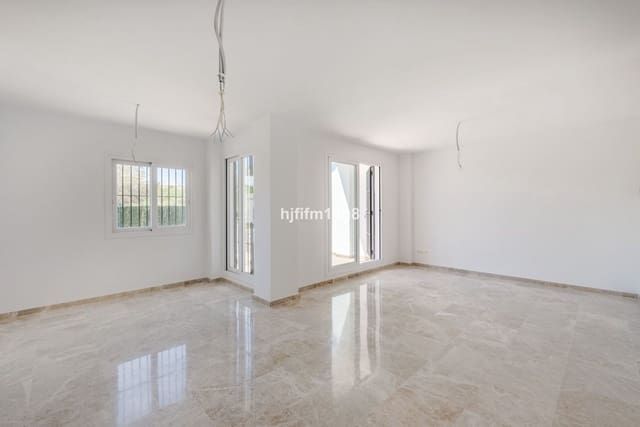 3 soveværelse Byhus til salg i Nueva Andalucia, Marbella med swimmingpool garage - € 575.000 (Ref: 8395898)