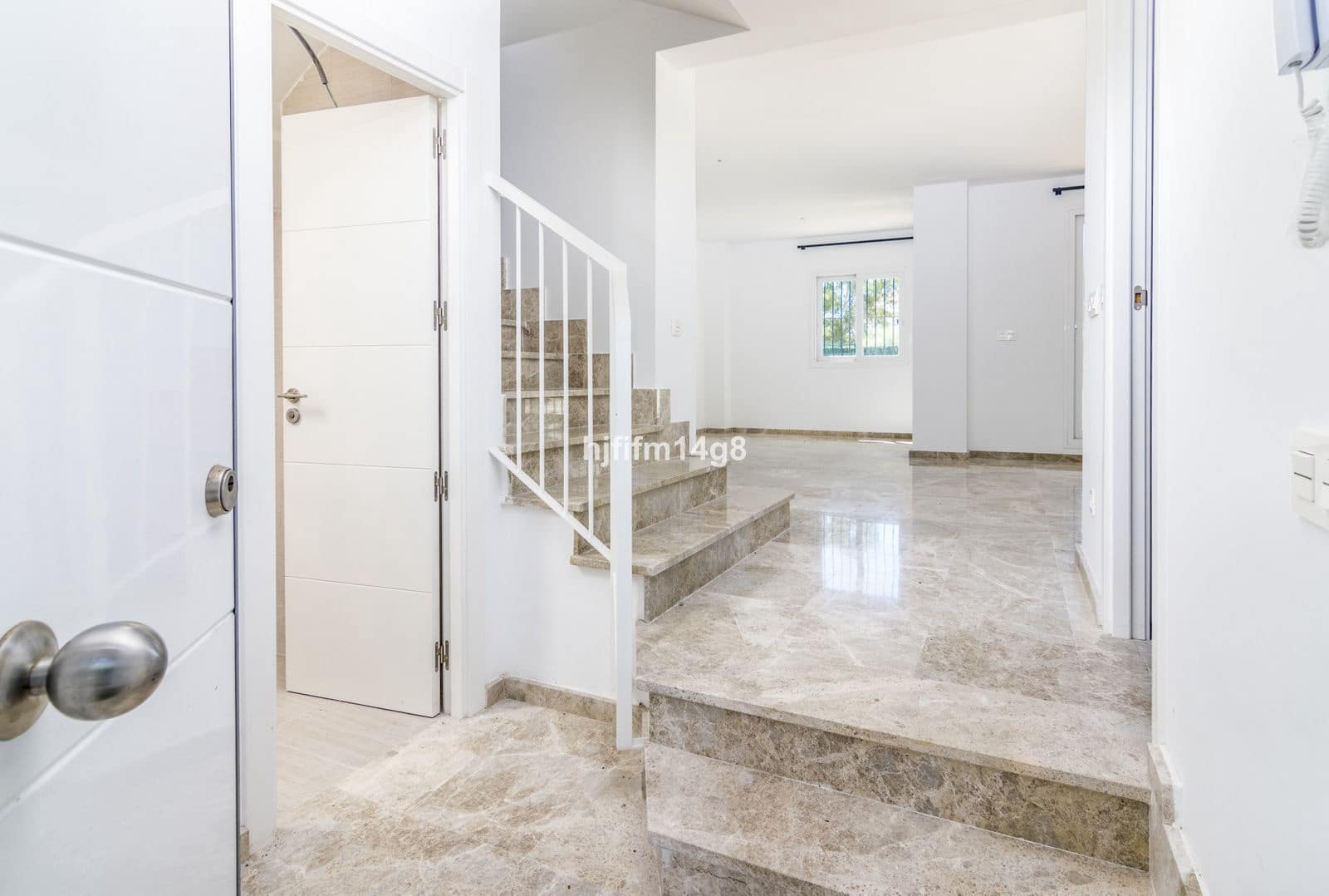 3 sovrum Hus till salu i Nueva Andalucia med pool garage - 575 000 € (Ref: 8395898)